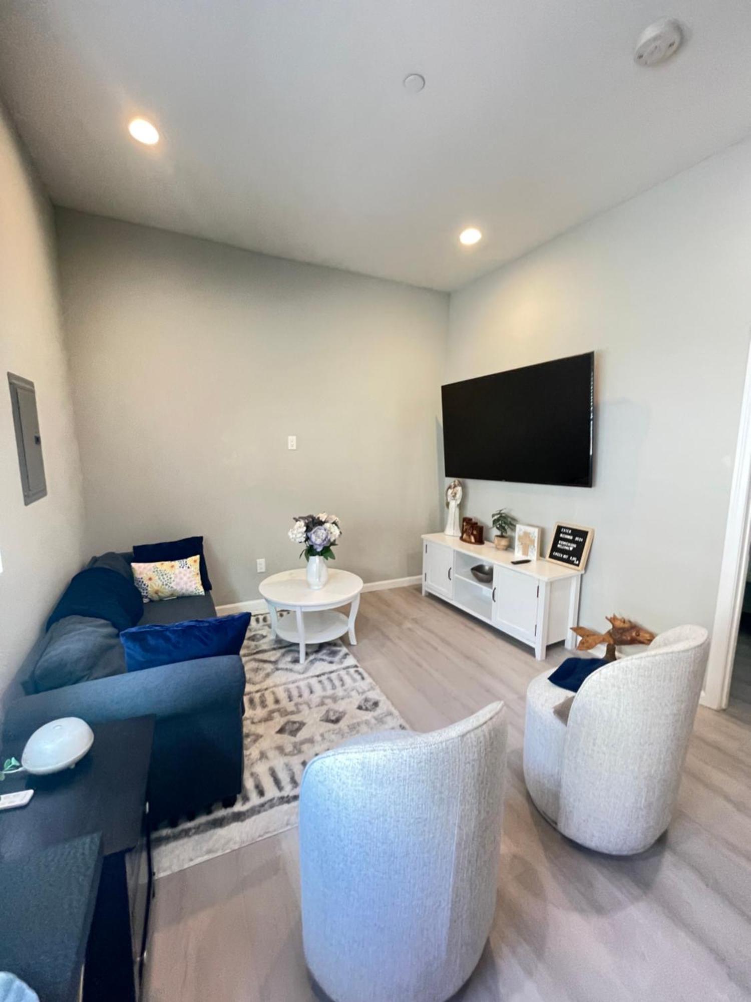 Van Nuys Luxury, Near To Universal Studios, And Hollywood لوس أنجلوس المظهر الخارجي الصورة